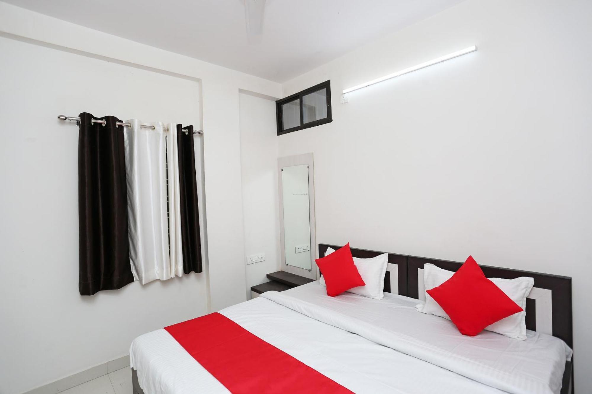 Hotel O 30359 Hotel The Vinayak โบปาล ภายนอก รูปภาพ
