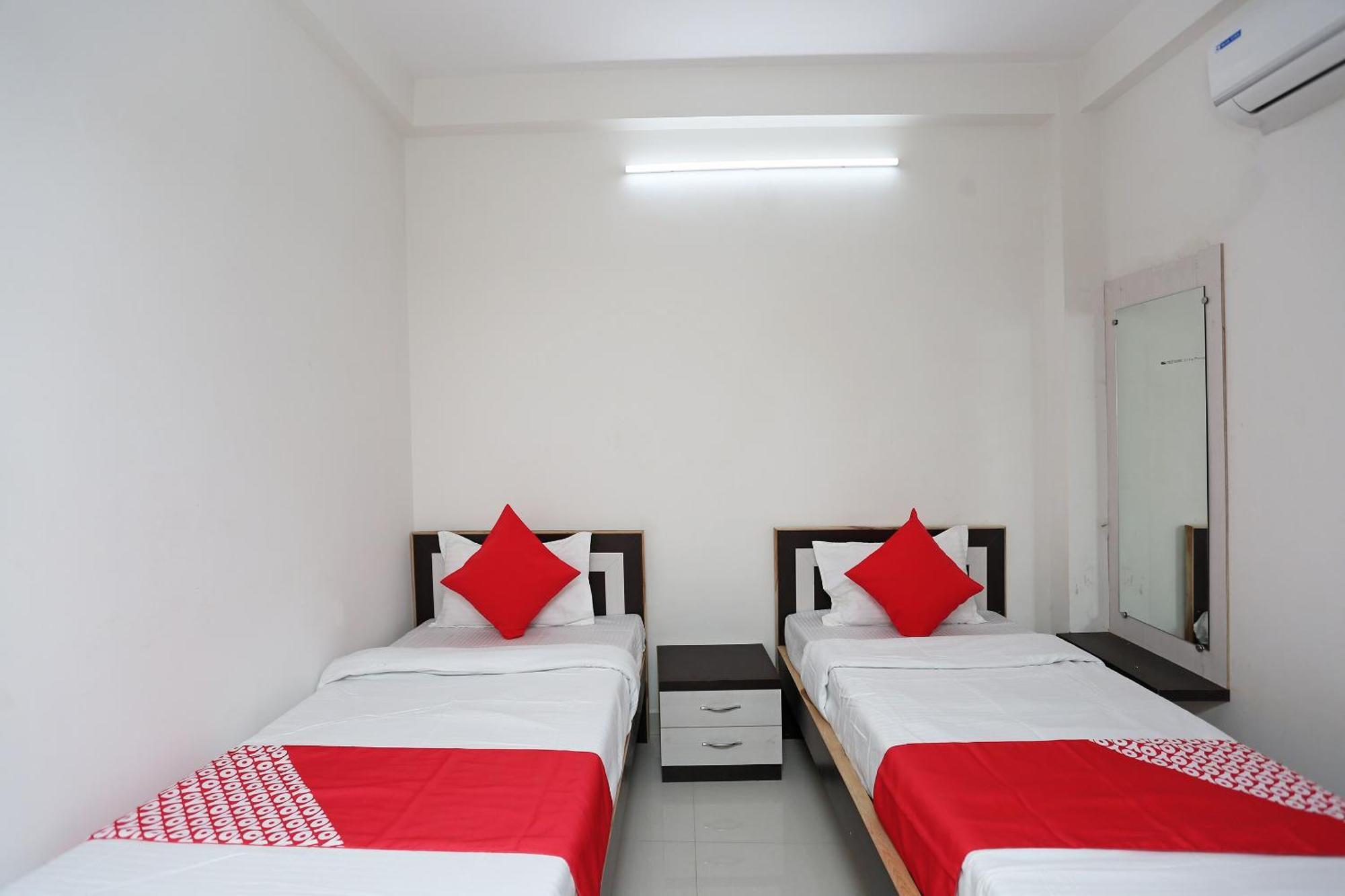 Hotel O 30359 Hotel The Vinayak โบปาล ภายนอก รูปภาพ